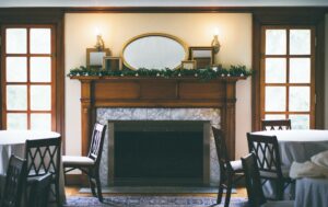 Kominki marmurowe — elegancja w Twoim domu